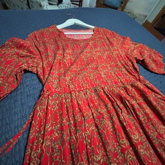 Dresses & Skirts - Women's XL Red print Summer Dress